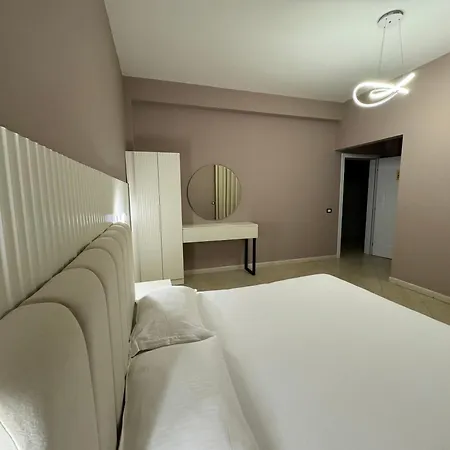 Kaloshi Hotel 4*